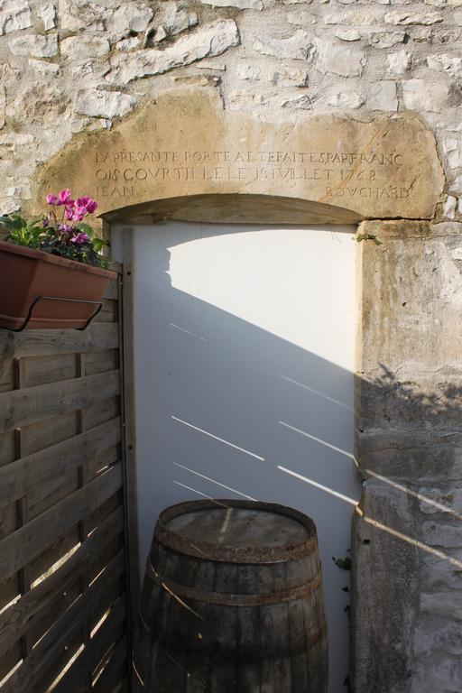 Charmante Maison Pierres 1768 Polisy Zewnętrze zdjęcie